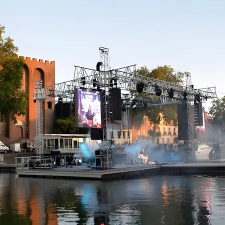 펜션 Maison - Halle 16 Heritage 아그